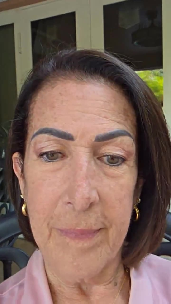 Video review by Minet Bolaños